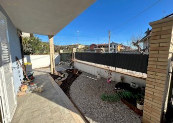 Foto 10 - Villa via Moncalieri
 
13, San Benedetto del Tronto - photo 10