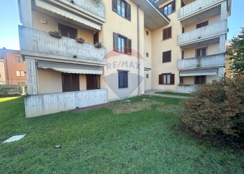 Edificio all\'aperto - Trilocale via Risorgimento
 
6, Buguggiate - foto 4