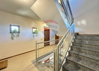 Scale - Trilocale via Risorgimento
 
6, Buguggiate - foto 5