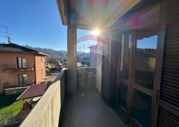 Balcone - Trilocale via Risorgimento
 
6, Buguggiate - foto 11