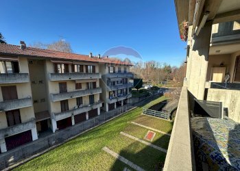 Edificio all\'aperto - Trilocale via Risorgimento
 
6, Buguggiate - foto 15