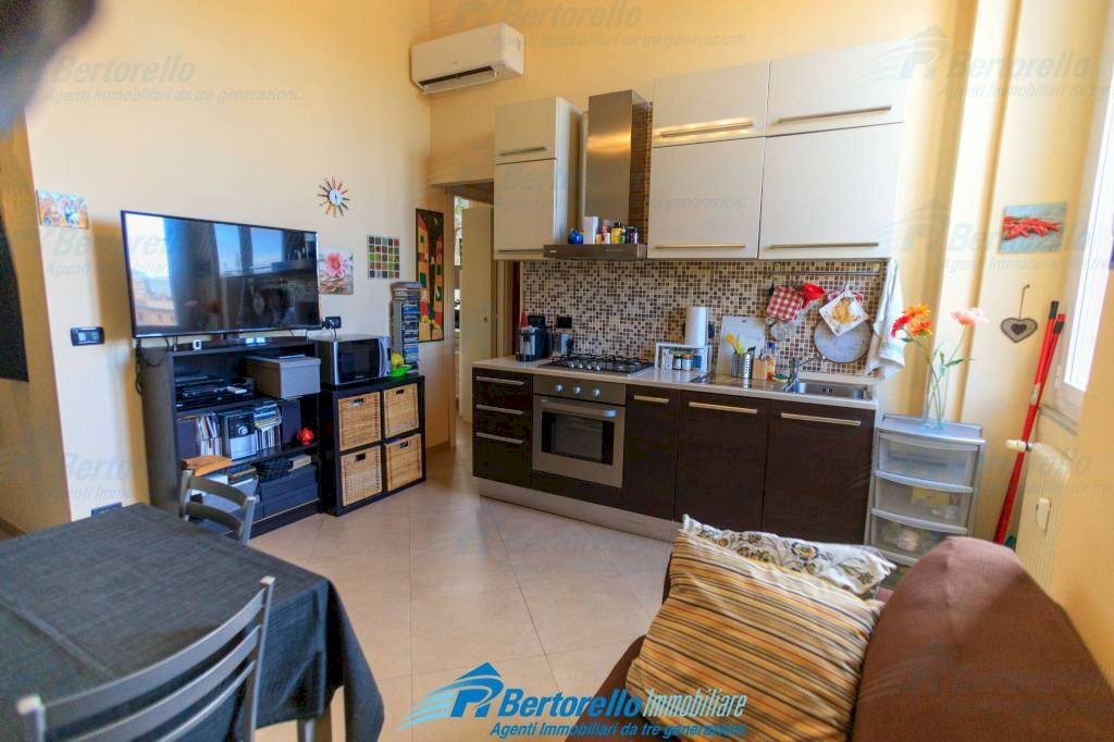 Two-room apartment Genova - photo 3