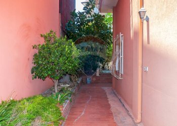 Balcone - Bilocale Via Etnea
 
187, Lentini - foto 9