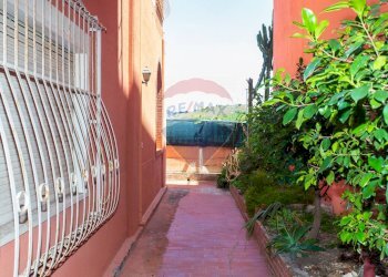 Balcone - Bilocale Via Etnea
 
187, Lentini - foto 10