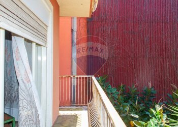 Balcone - Quadrilocale Via Etnea
 
187, Lentini - foto 16