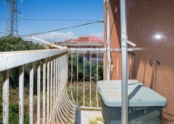 Balcone - Quadrilocale Via Etnea
 
189, Lentini - foto 18