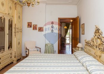 Camera / camera da letto - Quadrilocale Via Etnea
 
189, Lentini - foto 25