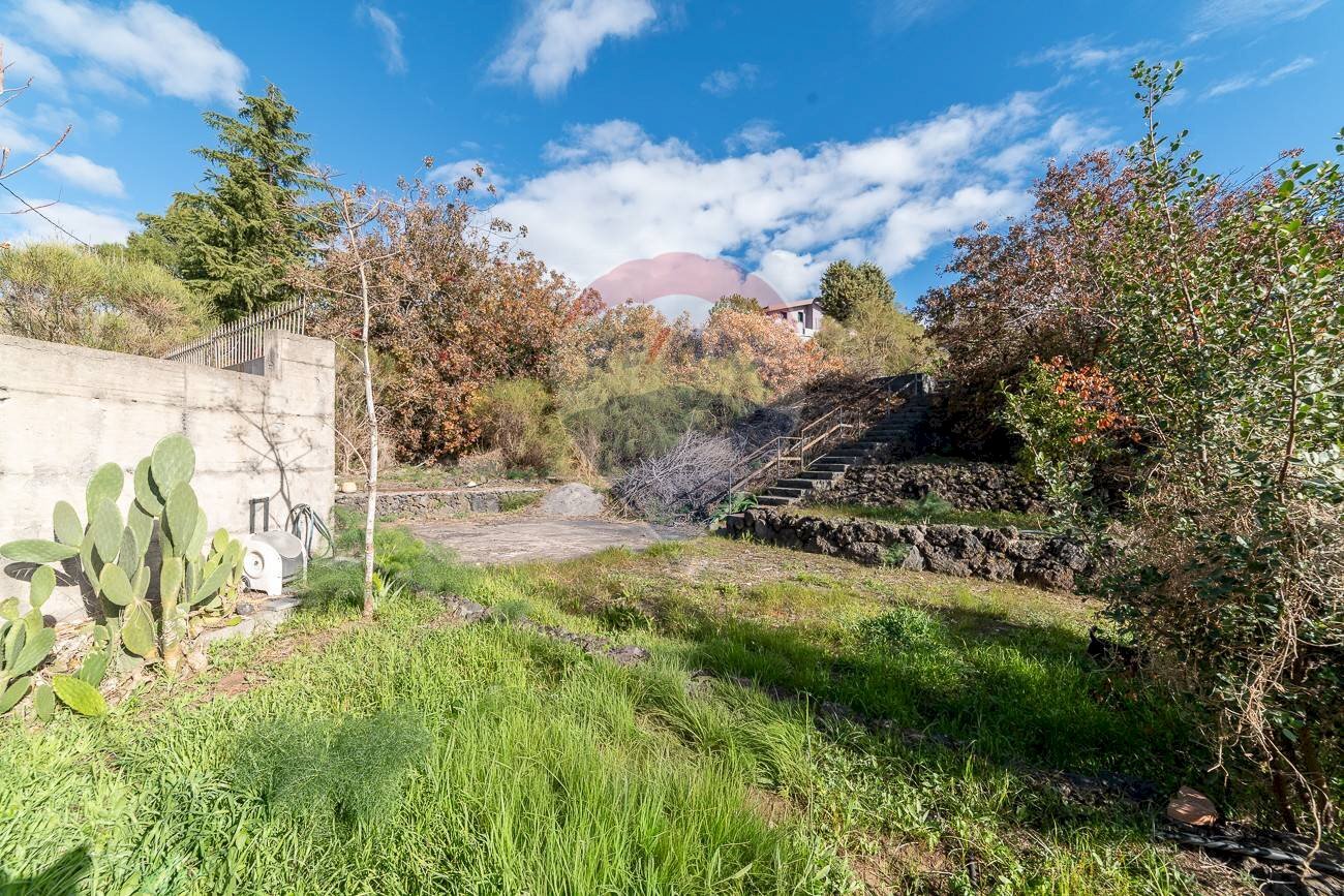 Giardino - Building land via dei papaveri
 
sn, Mascalucia - photo 3