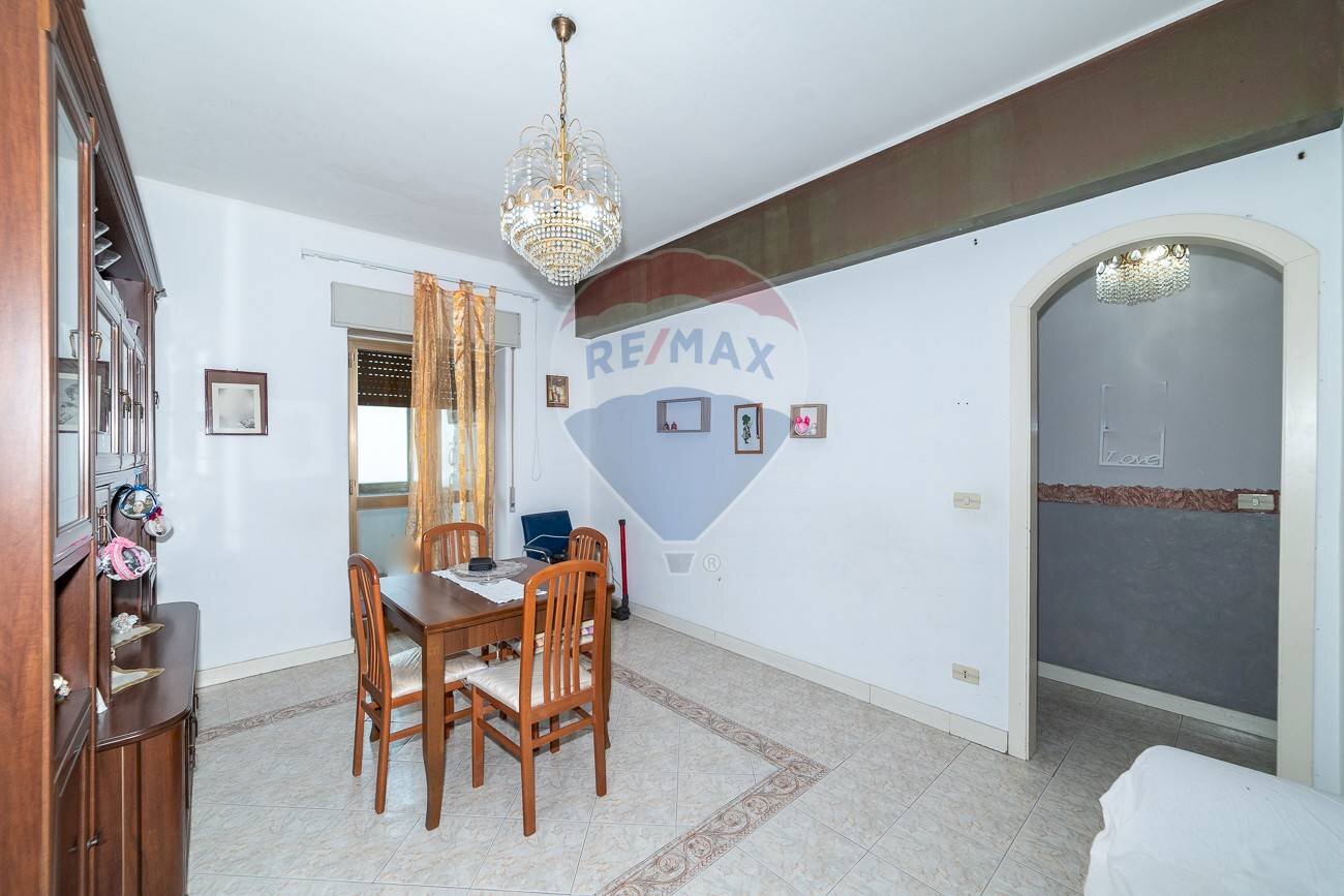 Sala da pranzo - Trilocale Corso indipendenza
 
225, Catania - foto 2
