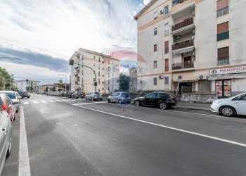 Edificio all\'aperto - Trilocale Corso indipendenza
 
225, Catania - foto 1