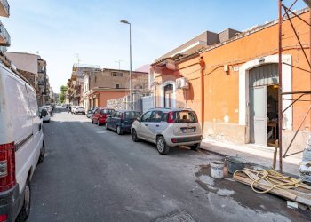 Edificio all\'aperto - Casa indipendente via donizzetti
 
46, Catania - foto 1