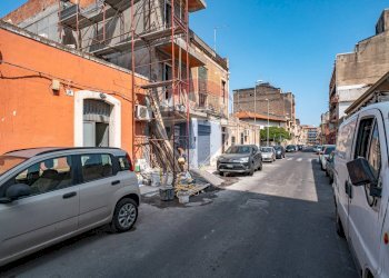 Edificio all\'aperto - Casa indipendente via donizzetti
 
46, Catania - foto 2