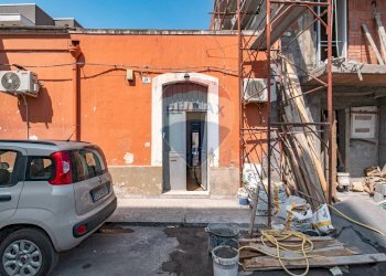 Edificio all\'aperto - Casa indipendente via donizzetti
 
46, Catania - foto 3