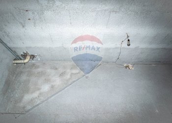 Dettagli - Box Via Chiesa Antica
 
snc, Viagrande - foto 11