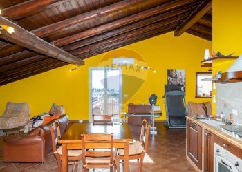 Sala da pranzo - Attico via enrico de nicola
 
7, Belpasso - foto 4