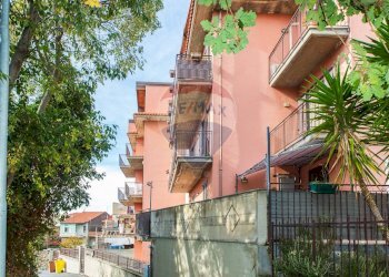 Edificio all\'aperto - Attico via enrico de nicola
 
7, Belpasso - foto 34