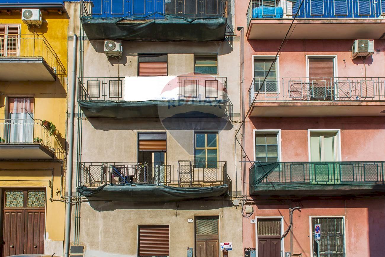 Edificio all\'aperto - Trilocale Via Del Caravaggio
 
25, Catania - foto 3
