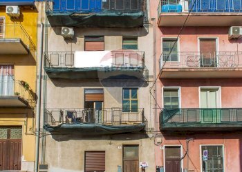 Edificio all\'aperto - Trilocale Via Del Caravaggio
 
25, Catania - foto 3