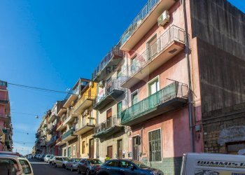 Edificio all\'aperto - Trilocale Via Del Caravaggio
 
25, Catania - foto 4