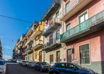 Edificio all\'aperto - Trilocale Via Del Caravaggio
 
25, Catania - foto 5