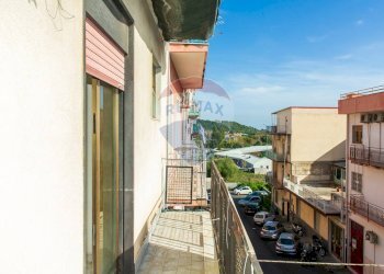 Balcone - Trilocale Via Del Caravaggio
 
25, Catania - foto 24