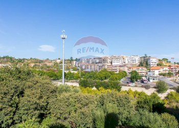 Edificio all\'aperto - Trilocale Via Del Caravaggio
 
25, Catania - foto 2