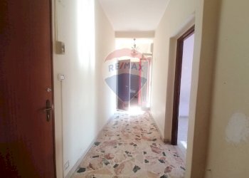 Hall / corridoio - Trilocale Via Del Geranio
 
7, Catania - foto 5