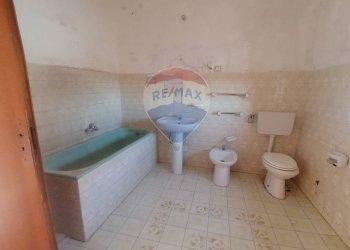 Bagno - Trilocale Via Del Geranio
 
7, Catania - foto 15