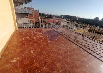 Terrazza - Trilocale Via Del Geranio
 
7, Catania - foto 17