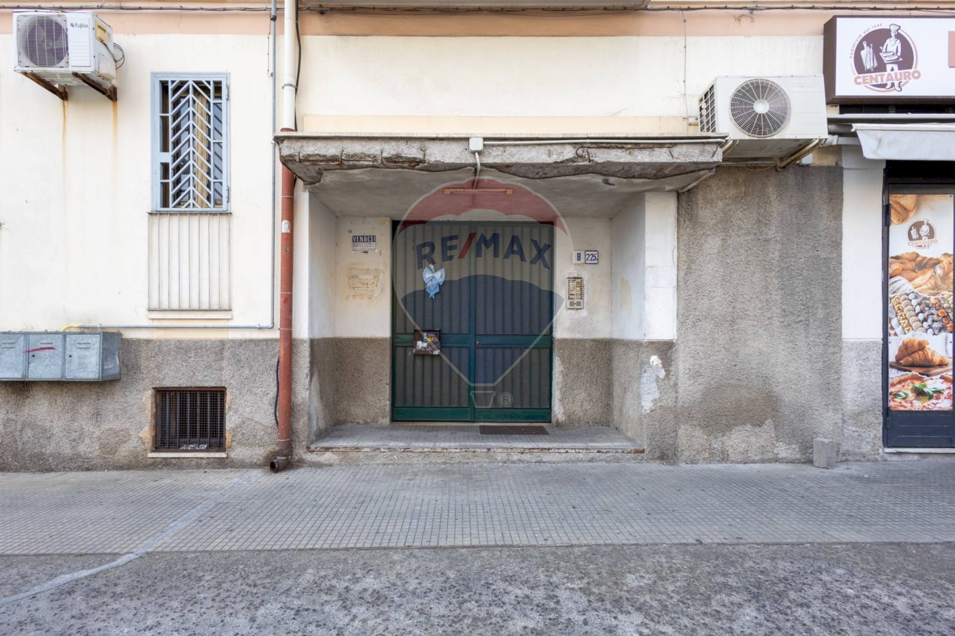 Edificio all\'aperto - Trilocale Corso Indipendenza
225, Catania - foto 2