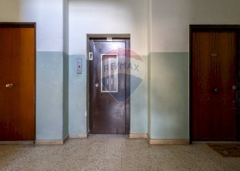 Ricezione / Lobby - Trilocale Corso Indipendenza
 
225, Catania - foto 3