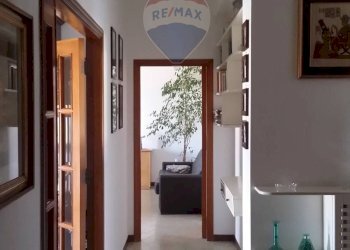 Hall / corridoio - Appartamento Via Giuseppe di Vittorio
 
171, Manfredonia - foto 12