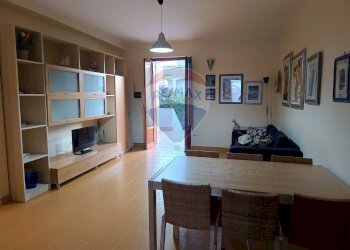 Sala da pranzo - Villa Via delle Rose - Lido del Sole
 
16, Rodi Garganico - foto 9