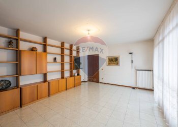 Soggiorno - Trilocale VIA DONIZETTI
 
11, Chignolo d'Isola - foto 3