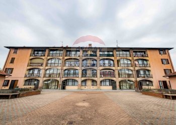 Edificio all\'aperto - Trilocale VIA DONIZETTI
 
11, Chignolo d'Isola - foto 21