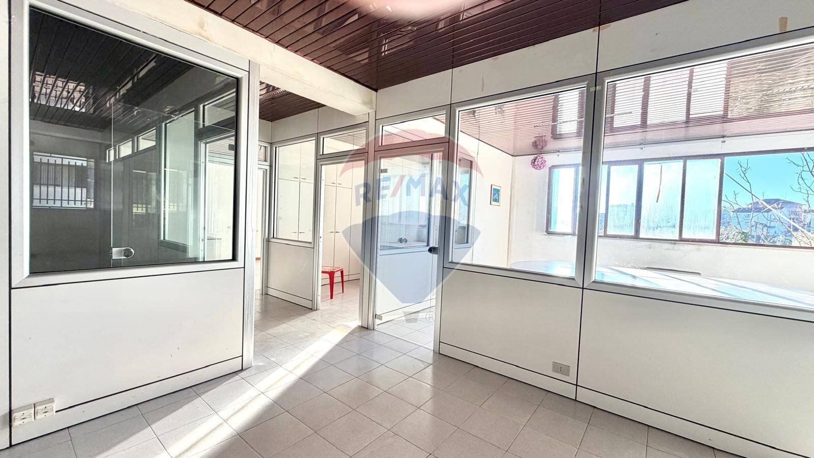 Ricezione / Lobby - Office Osimo - photo 1