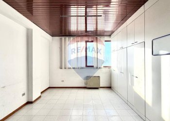 Stanza vuota - Ufficio Osimo - foto 7