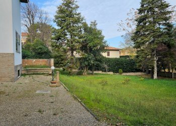 Foto 43 - Villa Via Vittorio Veneto
 
10, Fano - foto 43