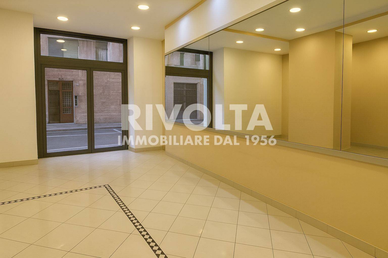 Foto 2 - Commercial Premises Via Monte Pertica, Roma - photo 2