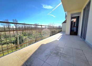 Four-room apartment Via Neuscheller, Rivarossa - photo 1