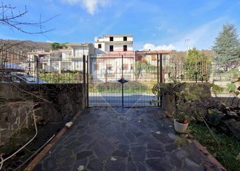 Edificio all\'aperto - Casa indipendente via delle camelie
 
14, Roccamonfina - foto 6