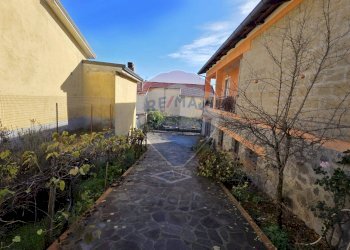 Edificio all\'aperto - Casa indipendente via delle camelie
 
14, Roccamonfina - foto 7