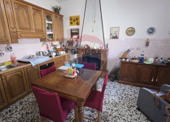 Cucina - Casa indipendente via delle camelie
 
14, Roccamonfina - foto 13