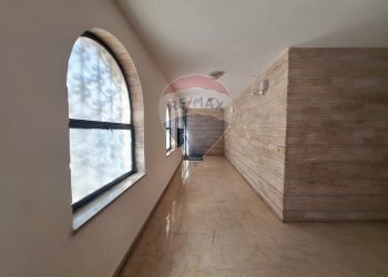 Androne condominiale - Appartamento via Generale Amato
 
121, Comiso - foto 4