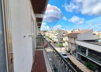 Balcone su viale della Resistenza - Appartamento via Generale Amato
 
121, Comiso - foto 7
