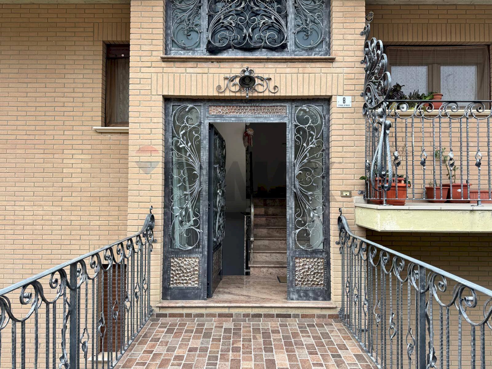 Balcone - Villa Strada Di Renzo
 
8, Chieti - photo 3