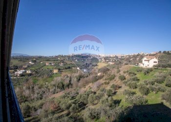 Vista delle montagne - Villa Strada Di Renzo
 
8, Chieti - foto 27