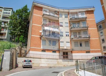 Edificio all\'aperto - Quadrilocale Via Pietro Falco
 
11, Chieti - foto 3