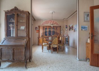 Sala da pranzo - Quadrilocale Via Pietro Falco
 
11, Chieti - foto 5