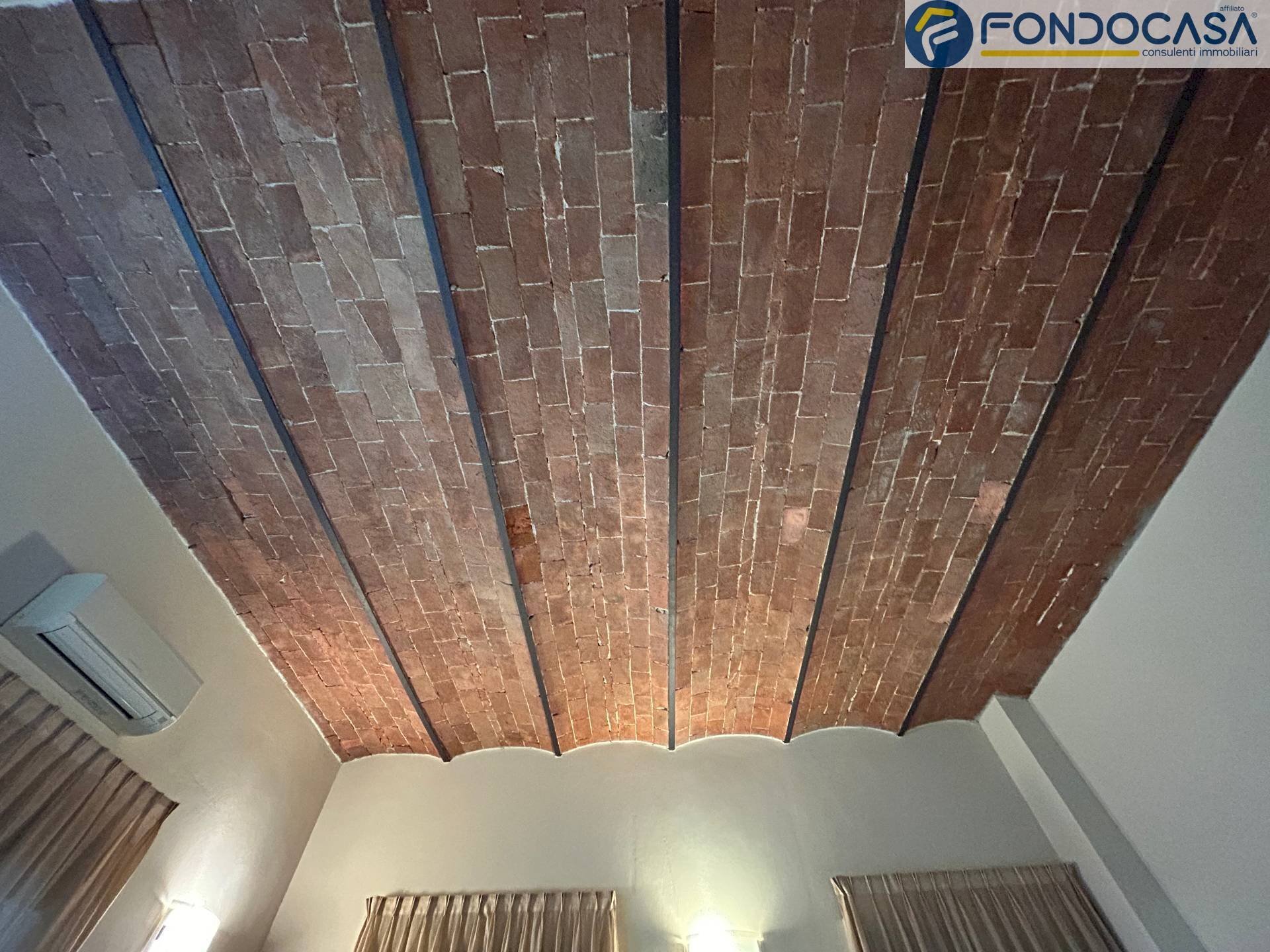 soffitto a volte - Trilocale Via ragazzi del 99, Seravezza - foto 3